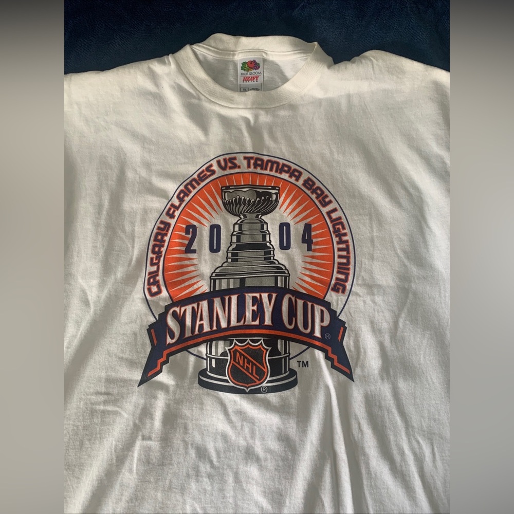 2004 Stanley Cup Tampa Bay Lightning t shirt SIZE XL